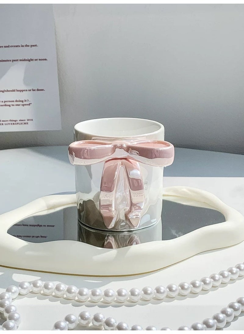 أكواب ساحرة مزينة بشرائط ومقابض على شكل فيونكة، كوب فيونكة سعة 350 مل، كوب عيد الميلاد، تصميم عصري، كوب قهوة ساخن من السيراميك على شكل فيونكة عيد الميلاد للنساء والأصدقاء وزملاء العمل وهدايا عيد الحب وعيد الميلاد وأعياد الميلاد (وردي) - Image 5